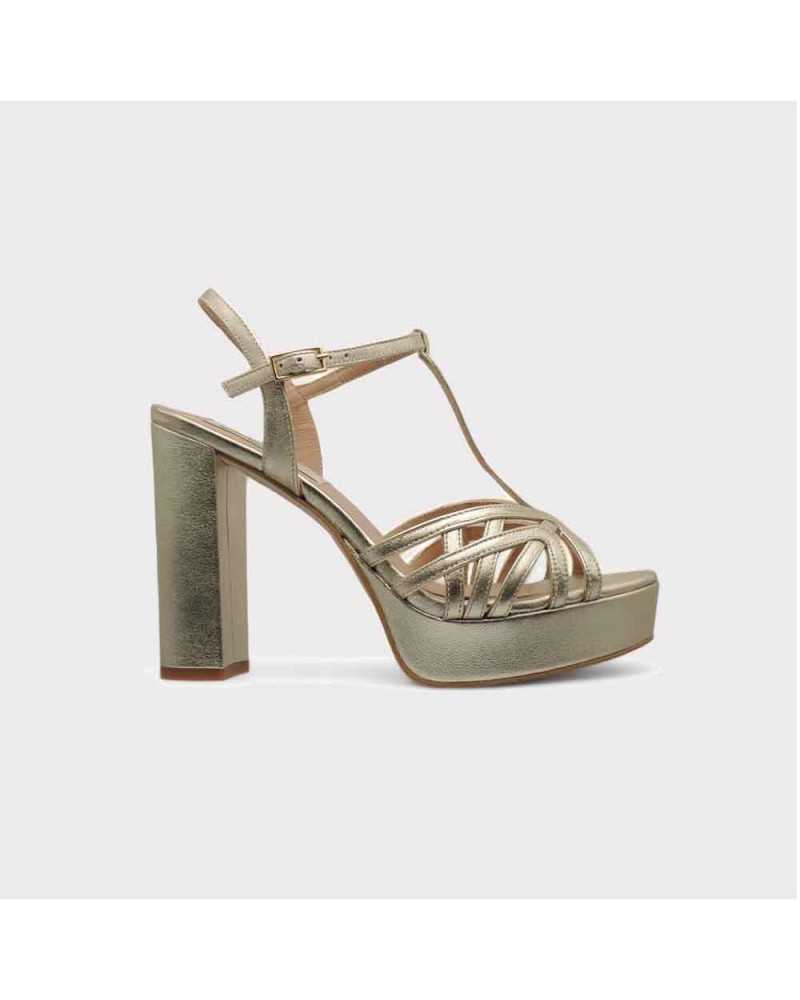 Sandalias de tacón con plataforma de piel dorada