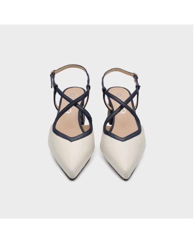 Zapatos de salón destalonados de mujer en piel de color beig .DIBIA Zapatos de mujer online.