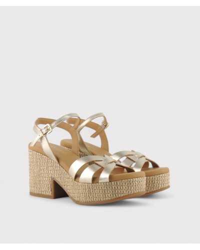 Sandalia dorada de plataforma Claudia – Weekend