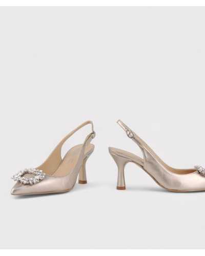 zapato destalonado dibia con tacón cómodo en oro rosa con adorno de pedreria