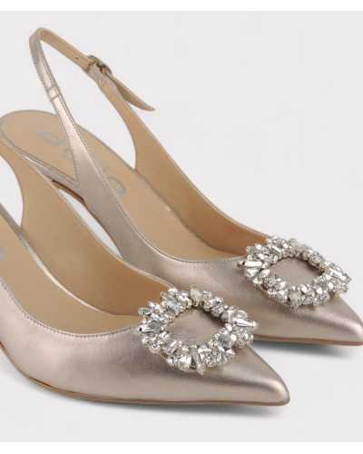 zapato destalonado dibia con tacón cómodo en oro rosa con adorno de pedreria