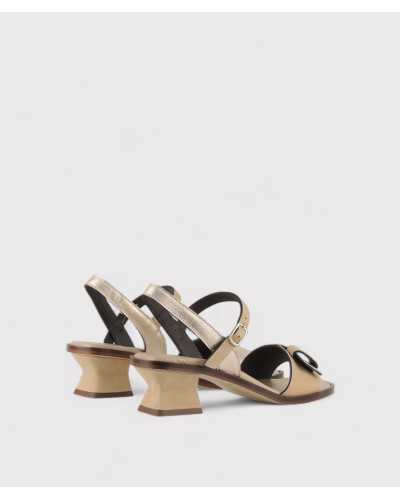 sandalia tacon plumers dorada