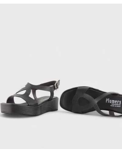 Sandalia Plumers negra con plataforma