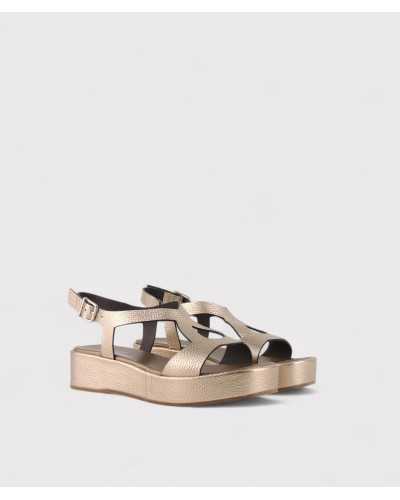 Sandalia dorada Plumers
