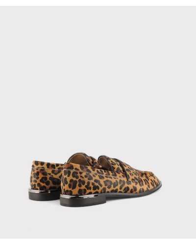 Mocasín Alma en Pena Leopard Camel antifaz clásico en piel estampada
