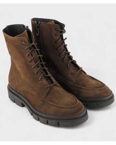 Botín Viguera cordones moka chocolate vista en ángulo
