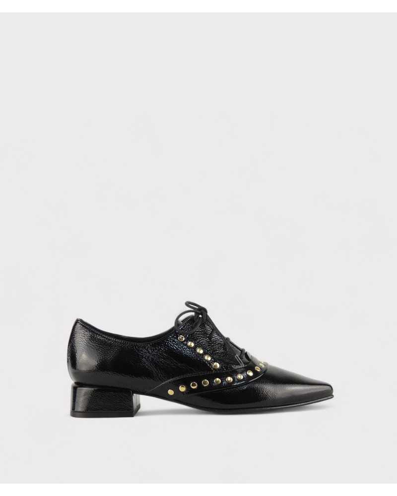 JONI zapatos de cordones charol negro con tachuelas vista lateral