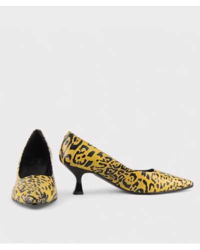 JONI salón mujer piel amarilla estampado leopardo punta fina