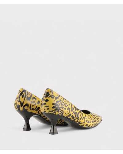 JONI zapatos salón amarillos detalle tacón fino medio