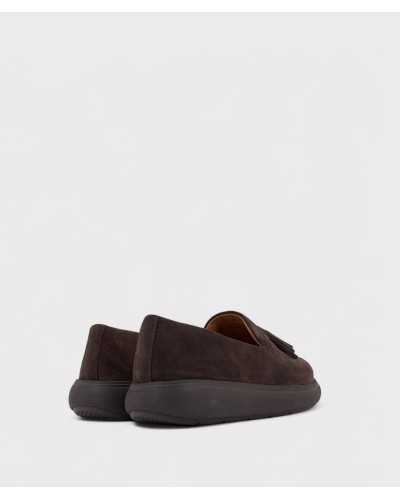 mocasín fitflop marrón chocolate, detalle trasero con acabado suave
