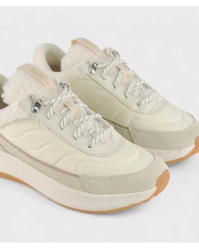 zapatillas fitflop crema, vista superior mostrando interior cálido