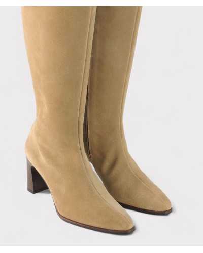 bota Joni sigaro, detalle de puntera fina y perfil estilizado