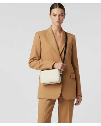 Valentino Bags bolso bandolera beige Alexia Summer vista con modelo