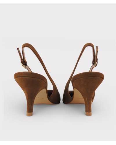 zapato destalonado joni marrón detalle trasero ante