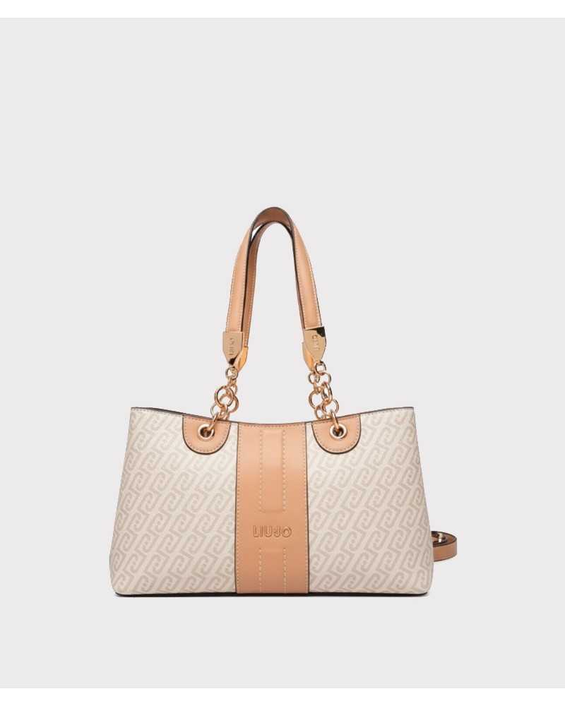 Liu Jo bolso tote beige Ematite vista frontal monograma all-over y cadena dorada Liu Jo bolso tote beige Ematite vista frontal monograma all-over y cadena dorada