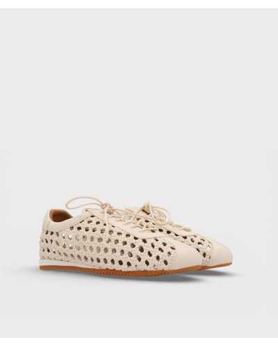 zapatilla trenzada NOA HARMON Savana crema suela goma miel vista frontal tres cuartos