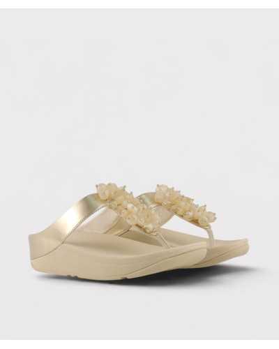 Sandalias FitFlop Fino Bead-Cluster doradas vista frontal par