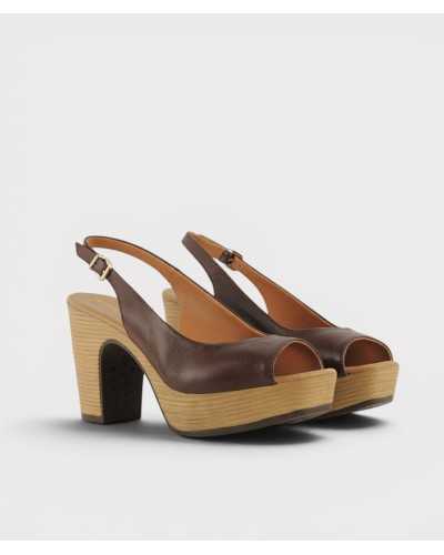 sandalia La Valeta Weekend Pedro Miralles marrón peep toe plataforma par frontal