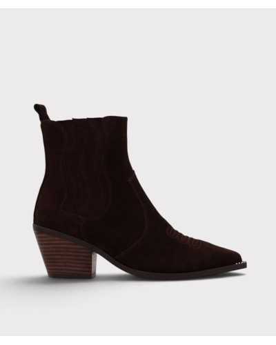 Botín western Noa Harmon Wind de ante marrón, vista lateral con tacón de efecto madera