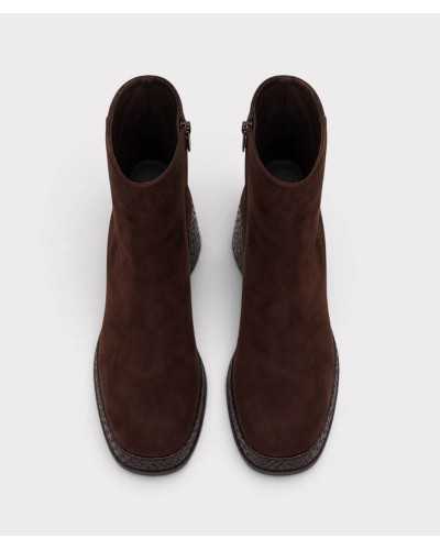 Vista superior de los botines Noa Harmon Divine marrones con cremallera interior