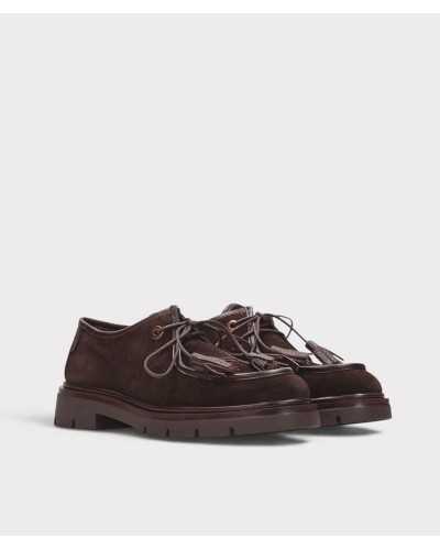 Par de zapatos Hispanitas New York chocolate en tres cuartos, con cordones rematados en borla