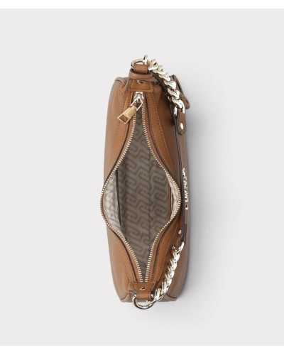 Bolso hobo Liu Jo camel abierto desde arriba, con cremallera dorada y forro beige con monograma