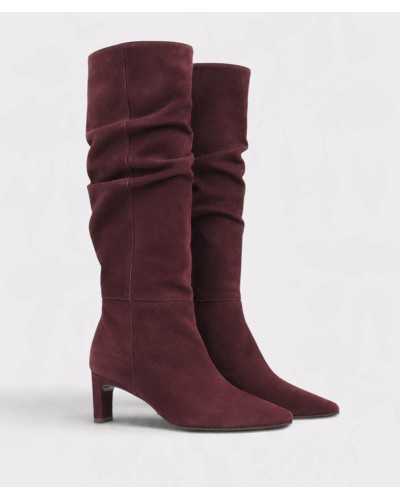 Par de botas altas arrugadas Joni en ante burdeos con tacón kitten de 6 cm
