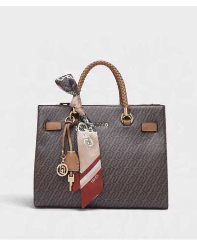 Bolso tote mediano Liu Jo marrón con monograma, asas trenzadas camel y pañuelo, vista frontal