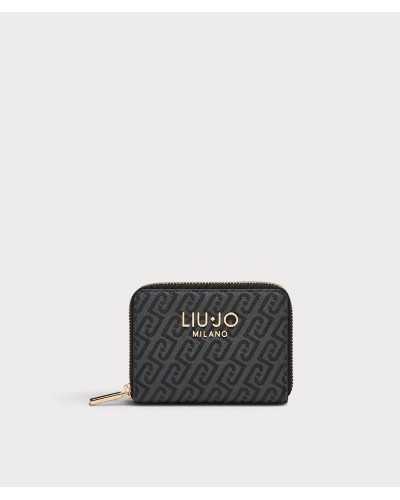 Cartera zip around Liu Jo negra con monograma gris y logo LIU·JO MILANO dorado, de frente