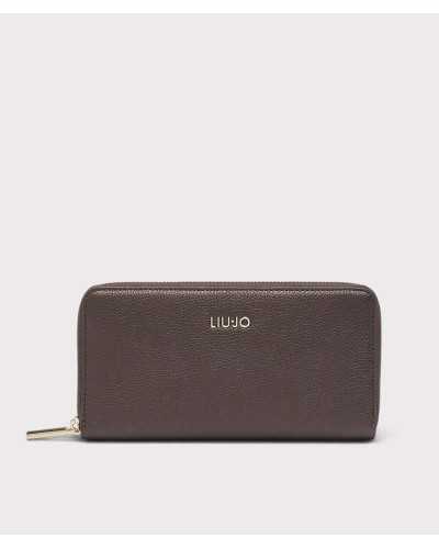 Cartera grande Liu Jo marrón metalizado de frente, con logo dorado y cremallera