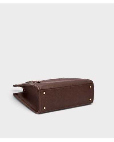 Base del bolso tote Liu Jo marrón chocolate con cuatro pies metálicos