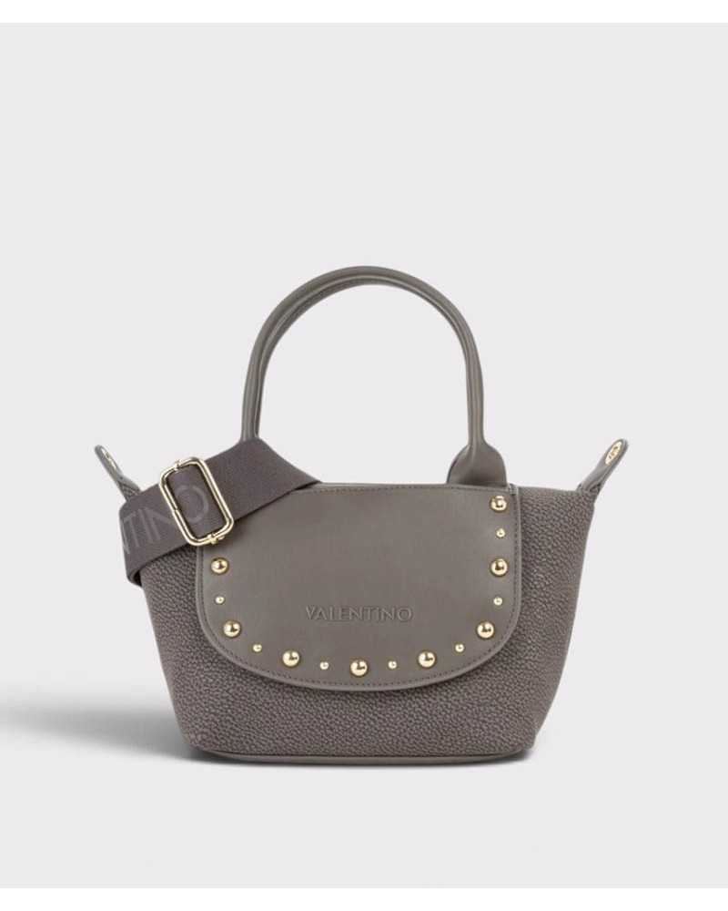 Bolso de mano Valentino Bags gris antracita con solapa de tachuelas doradas y bandolera de tejido Bolso de mano Valentino Bags gris antracita con solapa de tachuelas doradas y bandolera de tejido