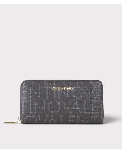 Cartera grande Regina de Valentino Bags en antracita, vista frontal con logo dorado y letras grises estampadas