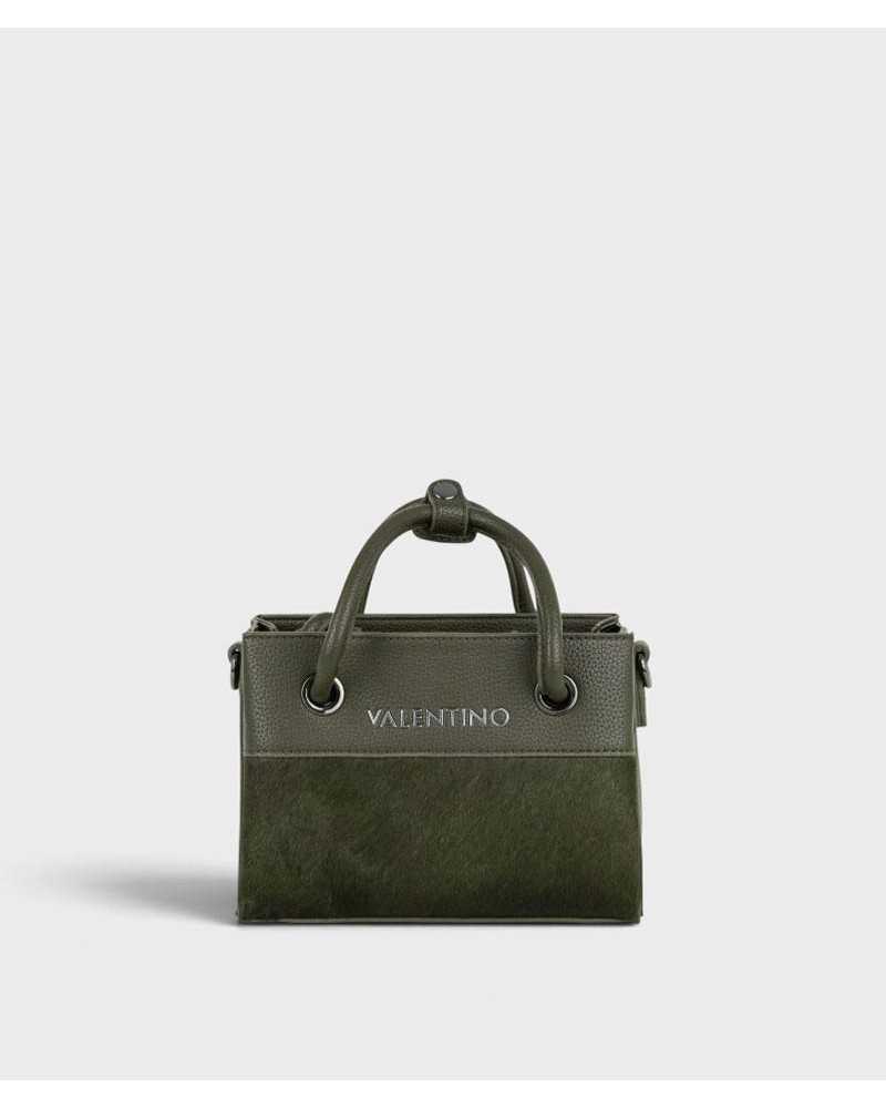Bolso de mano Alexia Winter de Valentino Bags verde oliva con panel de pelo corto y logo plateado Bolso de mano Alexia Winter de Valentino Bags verde oliva con panel de pelo corto y logo plateado